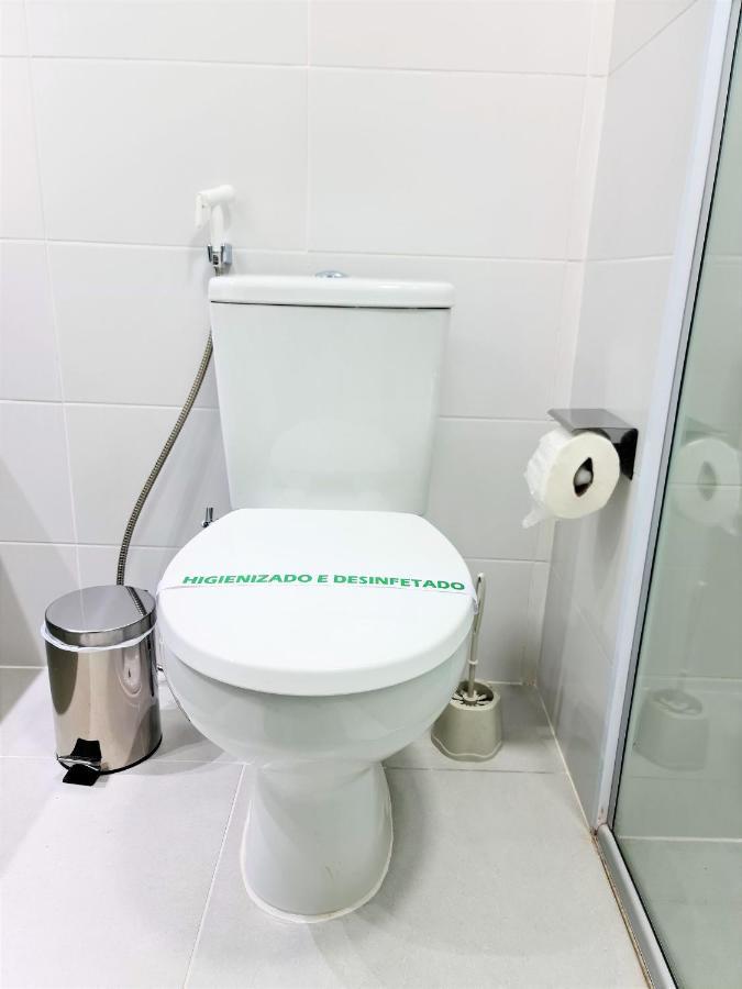 Apartamento Em Pinheiros Sp *