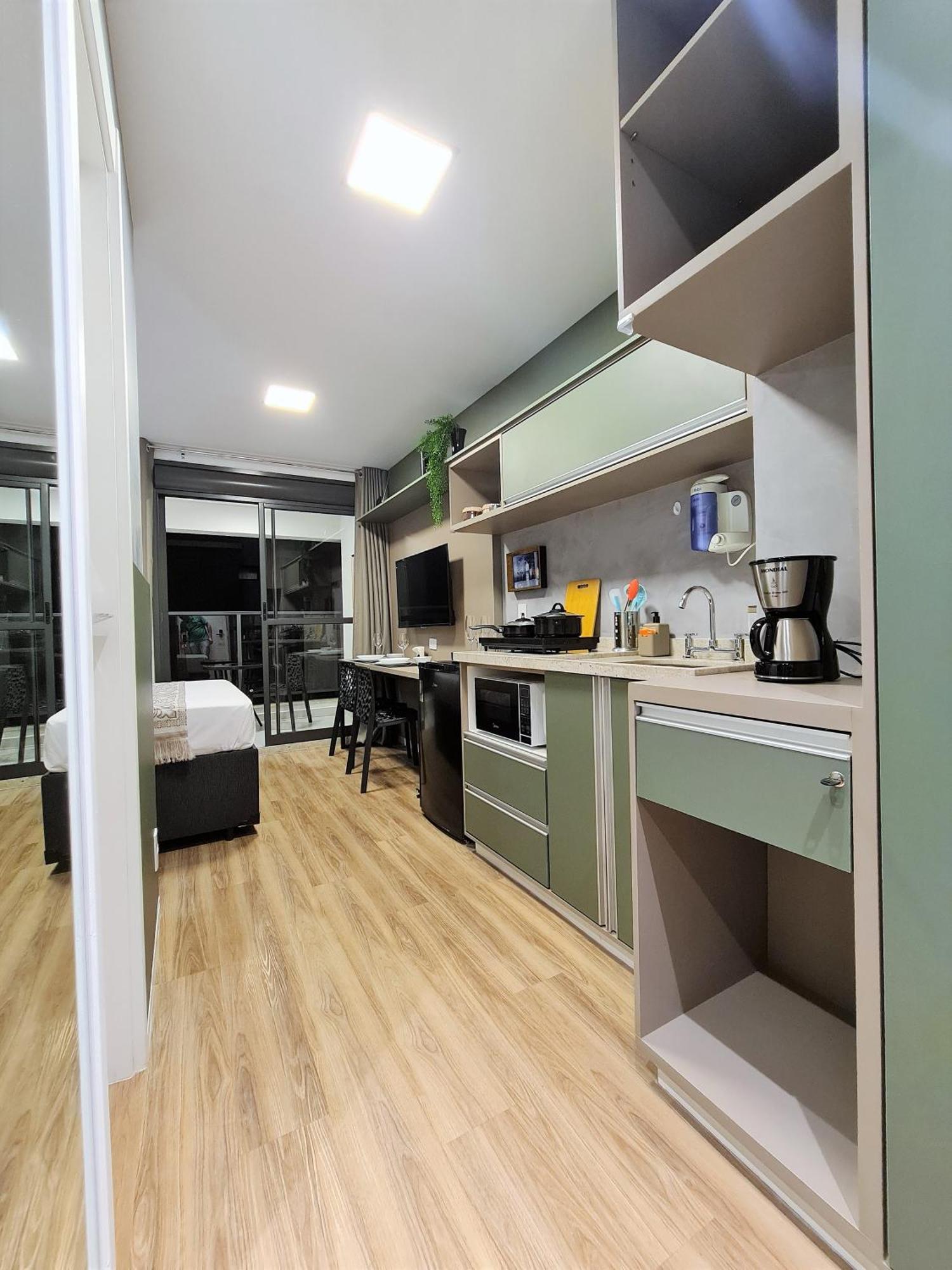 Apartamento Em Pinheiros Sp *