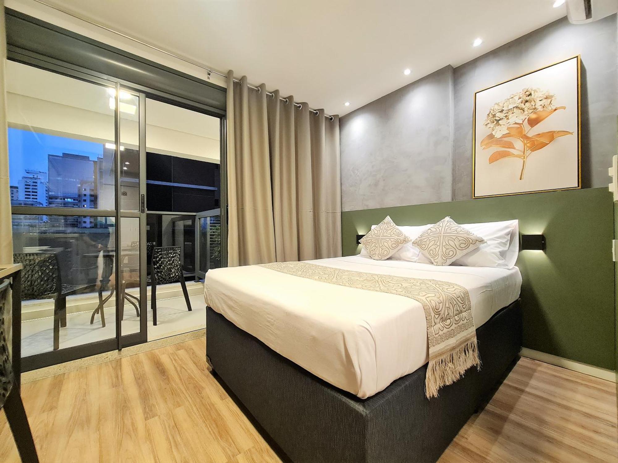 Apartamento Em Pinheiros Sp